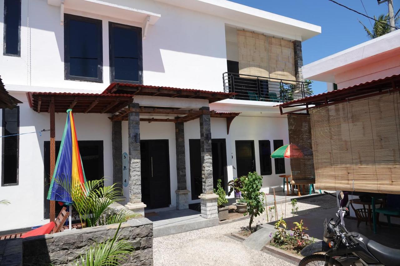 Wave House Gerupuk South Lombok Panzió Praya Kültér fotó